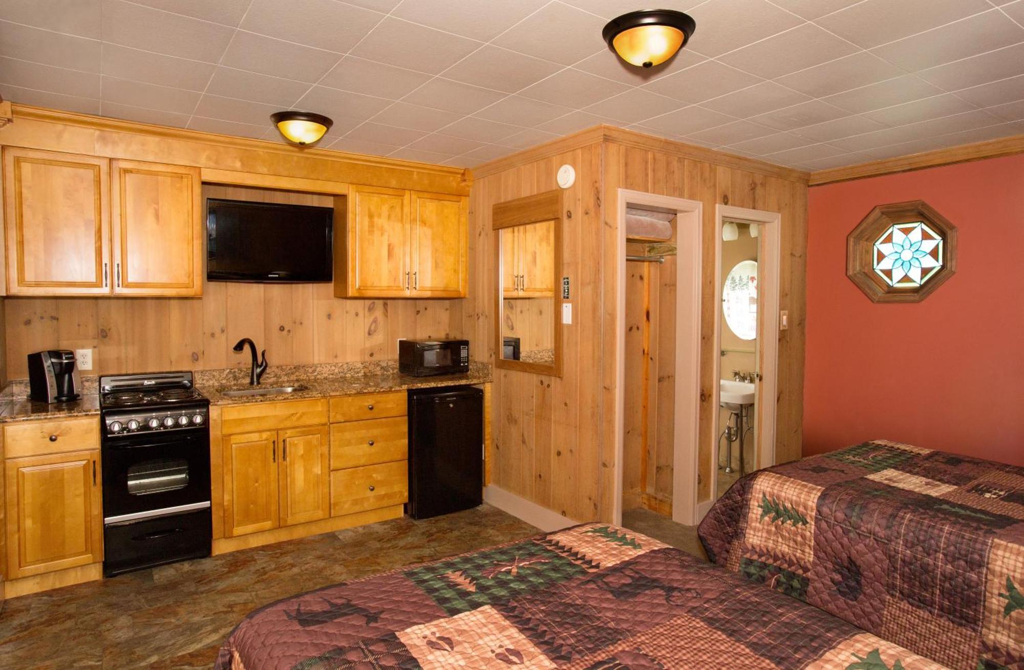 Shore Meadows Lodge Llc Lake George Ruang foto