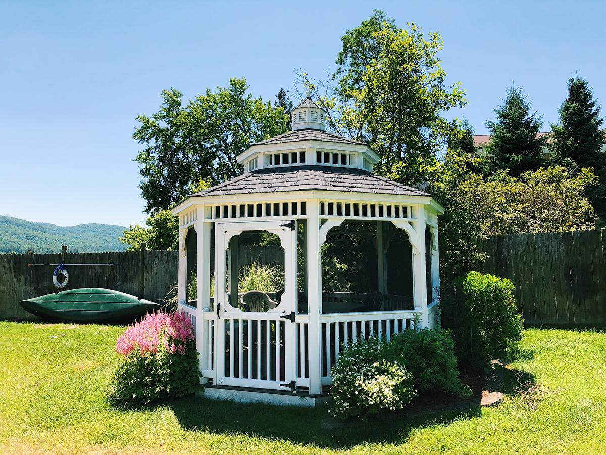 Shore Meadows Lodge Llc Lake George Bagian luar foto