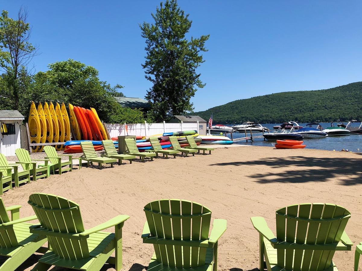 Shore Meadows Lodge Llc Lake George Bagian luar foto