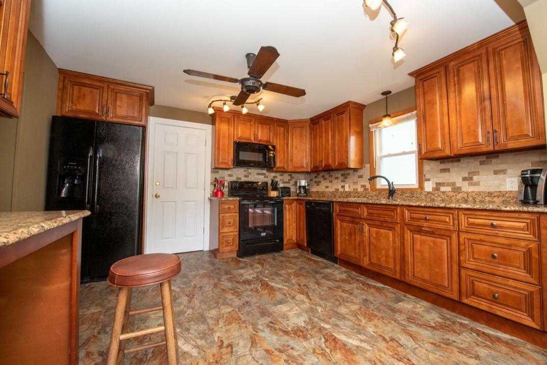 Shore Meadows Lodge Llc Lake George Bagian luar foto